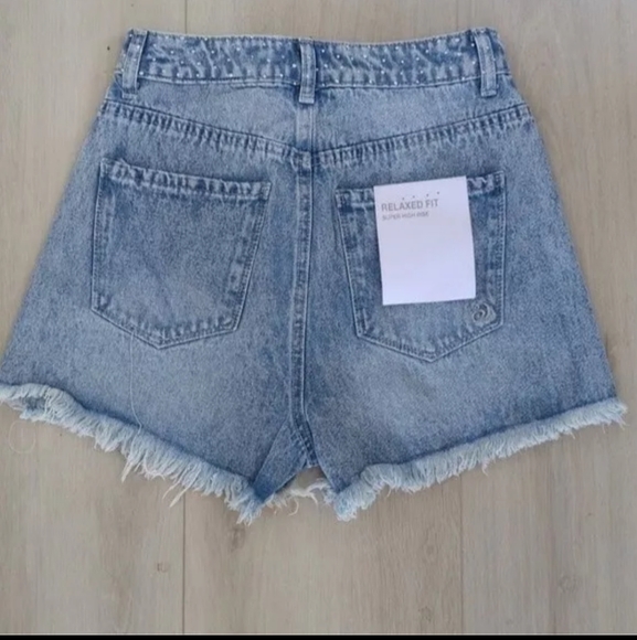 INDIGO REIN | Junior's Cotton High-Rise  Rhinestone Frayed Shorts - Picture 7 of 8